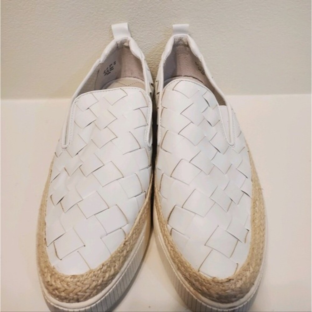 Franco Sarto Hesa Womens White Platform Slip On Sneaker size 11